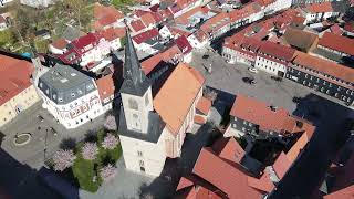 Drohnenrundflug über die Stadtkirche Sankt Nikolaus